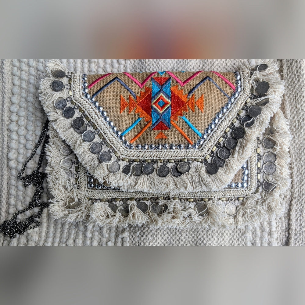 Bohemian Embroidered Clutch - Multicolor